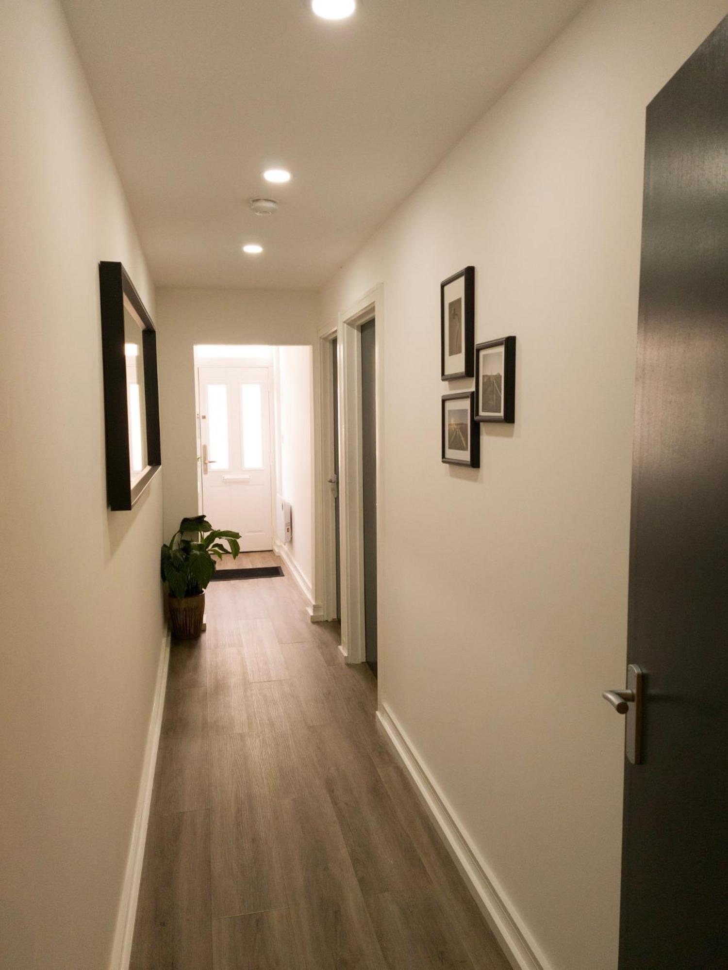Plenty Of Parking Available; 3 Bedroom Apartment By Property Promise Cardiff Exterior foto